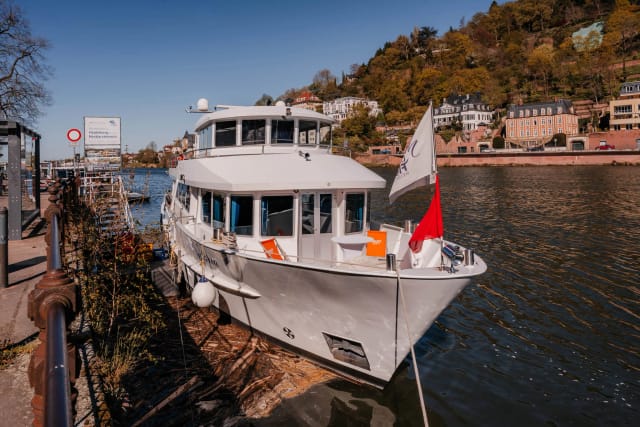 MS Victoria
